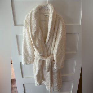 New Ulta Beauty soft fuzzy Spa Robe, large/xl